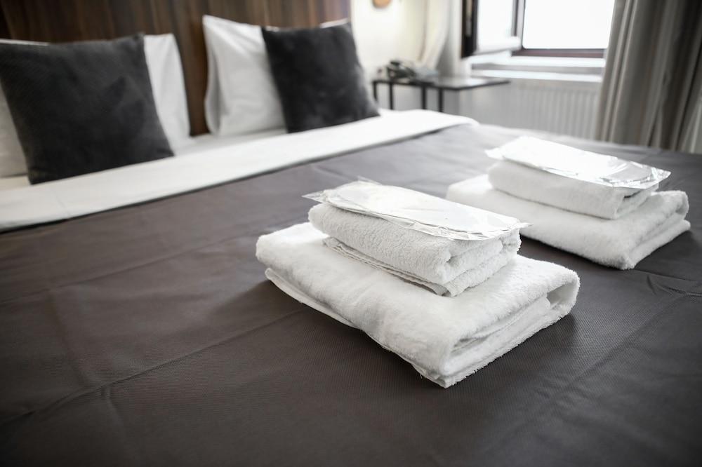 Otel Alyon 3*