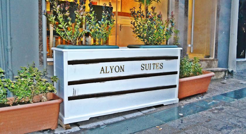 Alyon Otel