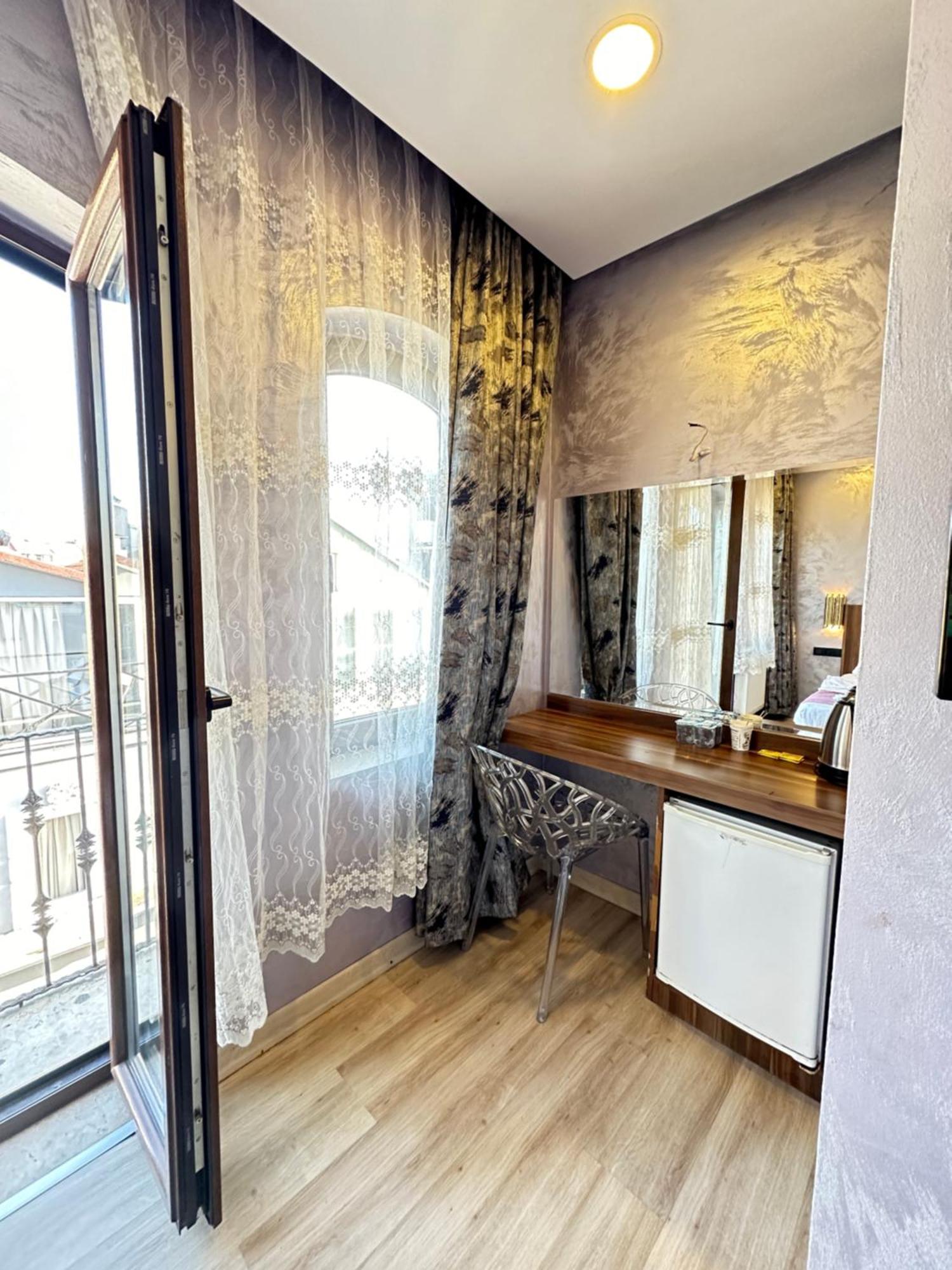 Alyon Otel
